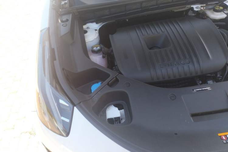 Used Lynk & Co 01 2025 2.0TD Two-Wheel Drive Refreshed Pro Version Engine Bay Right