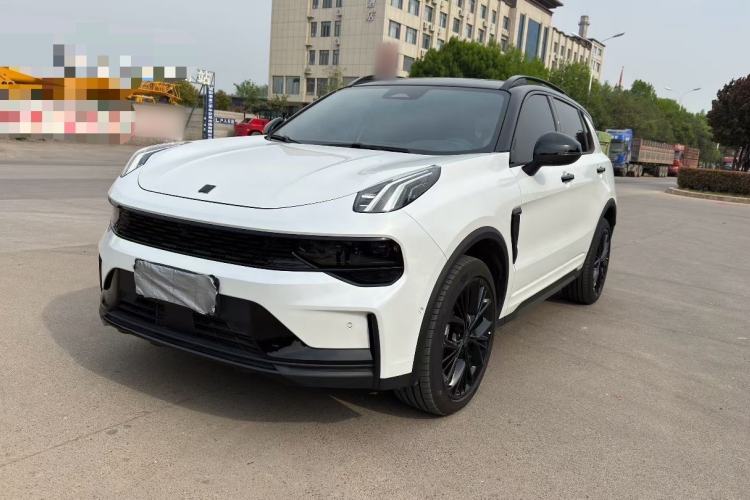 Used Lynk & Co 01 2025 2.0TD All-Wheel Drive Refreshed Pro Version Exterior 4