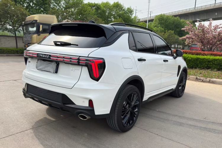 Used Lynk & Co 01 2025 2.0TD All-Wheel Drive Refreshed Pro Version Exterior 7