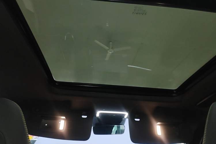 Used Lynk & Co 01 2025 2.0TD Two-Wheel Drive Refreshed Pro Version Headliner