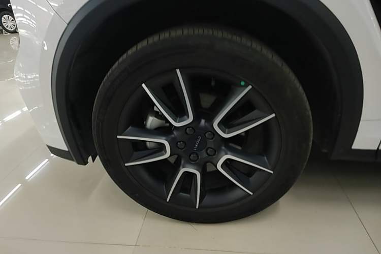 Used Lynk & Co 01 2025 2.0TD Two-Wheel Drive Refreshed Pro Version Left Front Wheel Hub