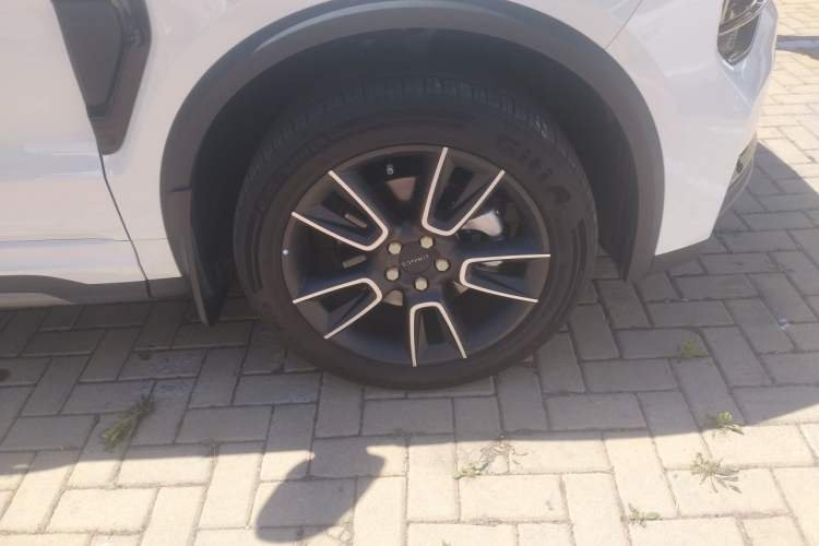 Used Lynk & Co 01 2025 2.0TD Two-Wheel Drive Refreshed Pro Version Right Front Wheel Hub