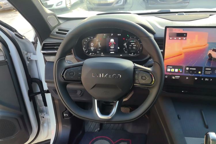 Used Lynk & Co 01 2025 2.0TD Two-Wheel Drive Refreshed Pro Version Steering Wheel