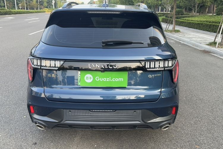 Used Lynk & Co 01 EM-P 2022 1.5TD PHEV Plus Exterior 4