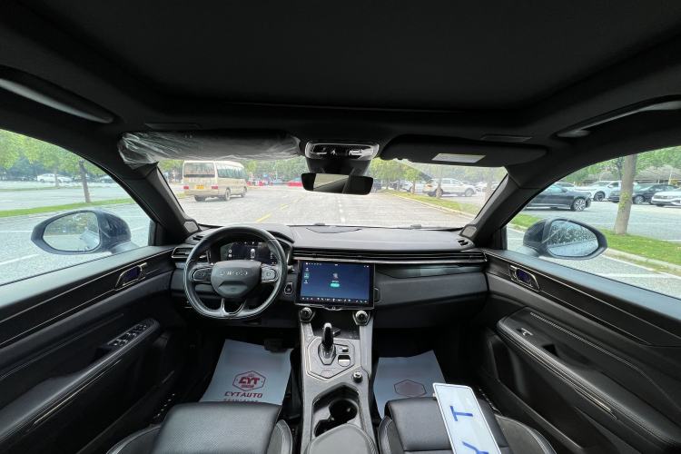 Used Lynk & Co 01 EM-P 2023 1.5TD EM-P PM Interior 6