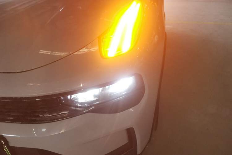 Used Lynk & Co 01 EM-P 2023 1.5TD EM-P PM Left Front Headlight