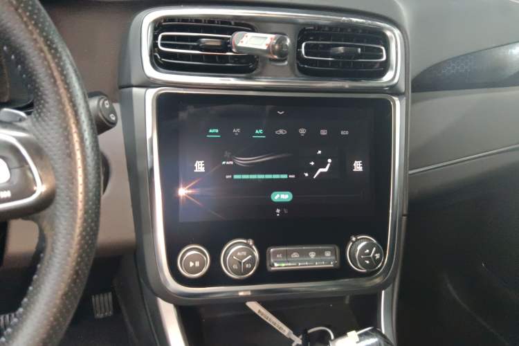 Used Lynk & Co 01 EM-P 2019 1.5T PHEV Pro Audio And AC Panel