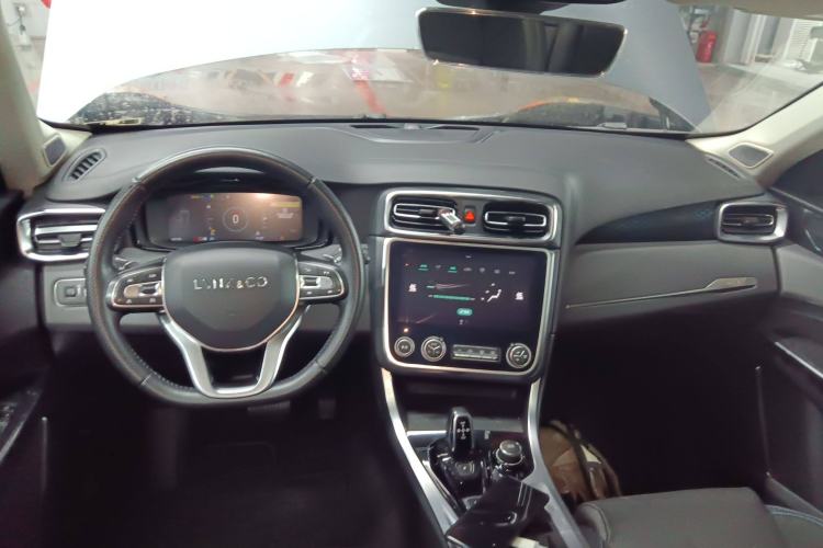 Used Lynk & Co 01 EM-P 2019 1.5T PHEV Pro Center Console