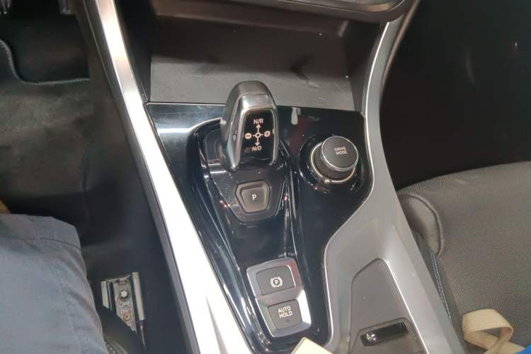 Used Lynk & Co 01 EM-P 2019 1.5T PHEV Pro Gear Lever