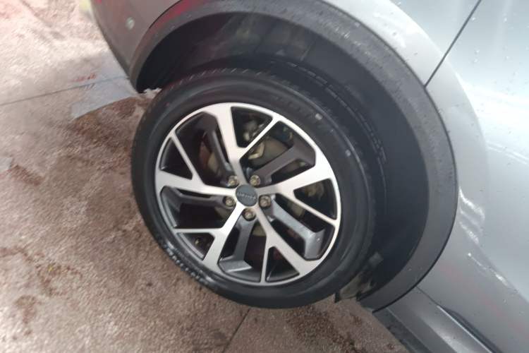 Used Lynk & Co 01 EM-P 2019 1.5T PHEV Pro Right Rear Wheel Hub