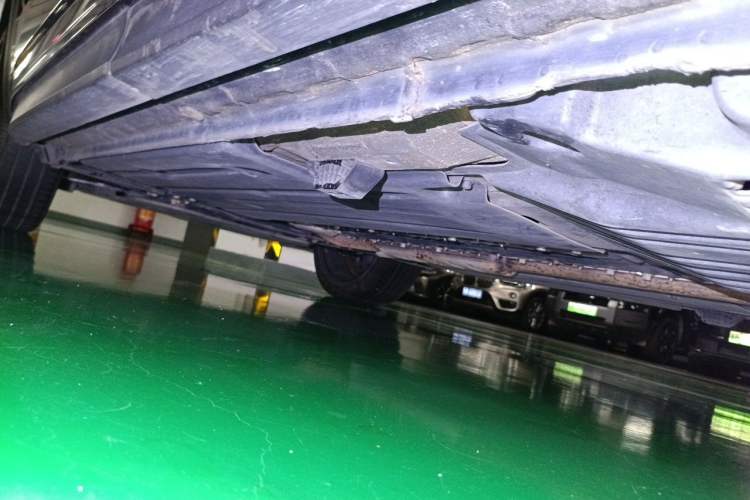 Used Lynk & Co 01 EM-P 2018 1.5T PHEV JingPro National Emission Standard V Chassis Rear Left