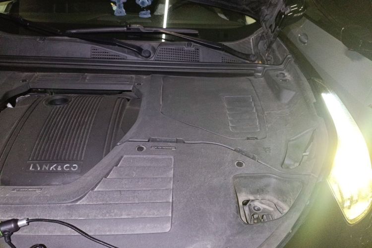 Used Lynk & Co 01 EM-P 2018 1.5T PHEV JingPro National Emission Standard V Engine Bay Left