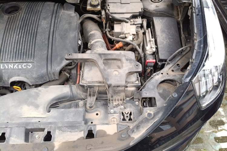 Used Lynk & Co 01 EM-P 2018 1.5T PHEV Jing Guo V Engine Bay Left