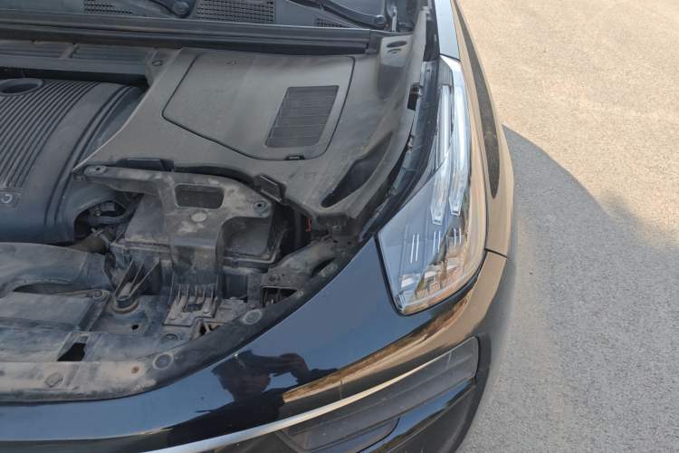 Used Lynk & Co 01 EM-P 2018 1.5T PHEV Jing Guo V Engine Bay Left