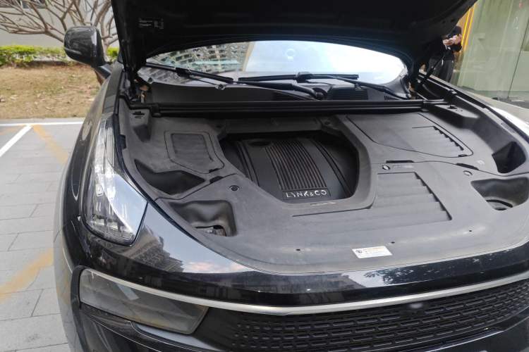Used Lynk & Co 01 EM-P 2018 1.5T PHEV JingPro National Emission Standard V Engine Bay Right
