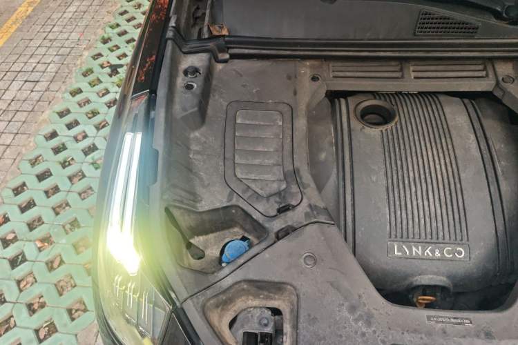 Used Lynk & Co 01 EM-P 2018 1.5T PHEV JingPro National Emission Standard V Engine Bay Right