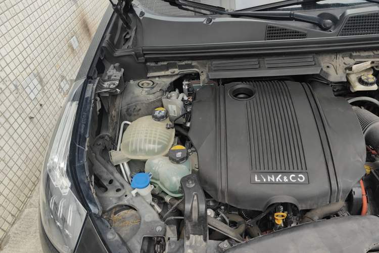 Used Lynk & Co 01 EM-P 2018 1.5T PHEV JingPro National Emission Standard V Engine Bay Right