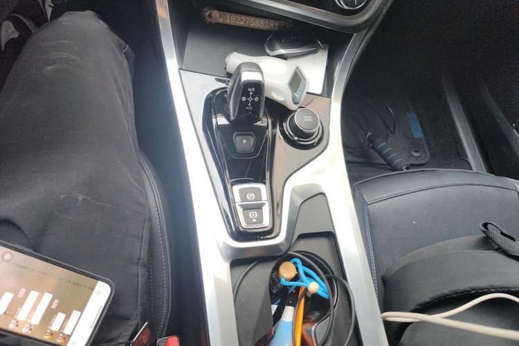 Used Lynk & Co 01 EM-P 2018 1.5T PHEV JingPro National Emission Standard V Gear Lever