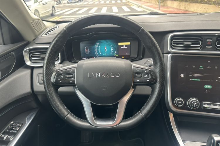 Used Lynk & Co 01 EM-P 2018 1.5T PHEV Jing Guo V Interior 2