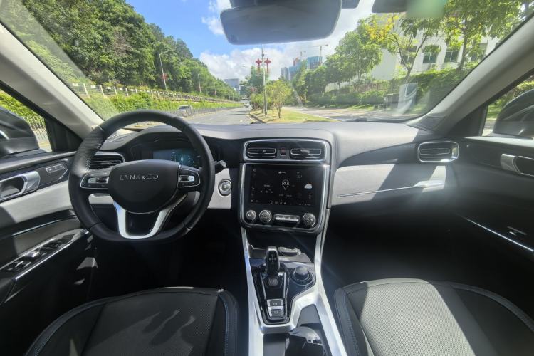 Used Lynk & Co 01 EM-P 2018 1.5T PHEV JingPro National Emission Standard V Interior 3