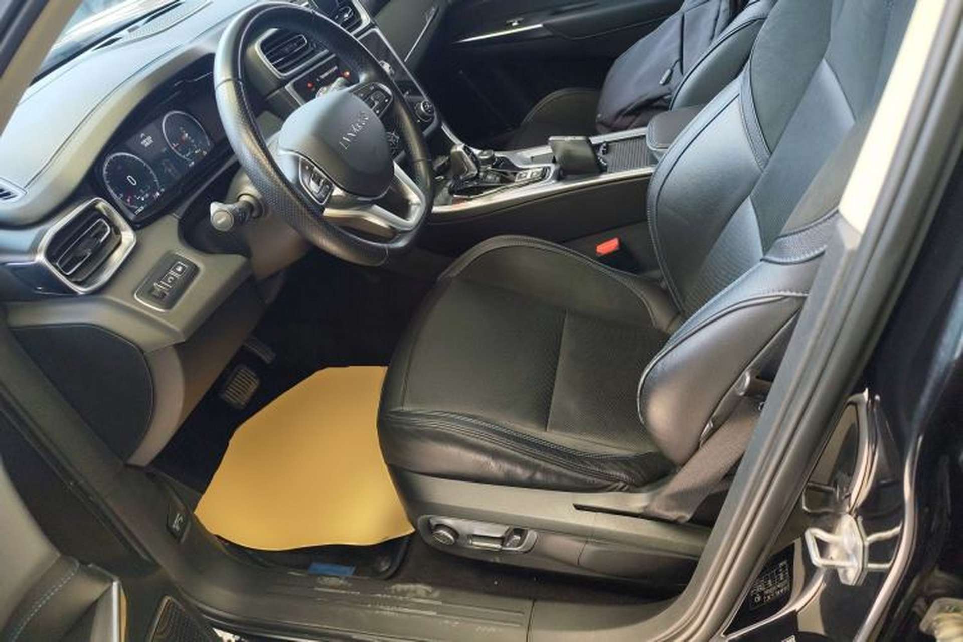 Used Lynk & Co 01 EM-P 2018 1.5T PHEV JingPro National Emission Standard V Left Front Seat