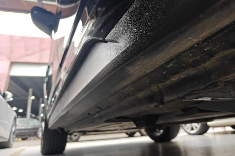 Used Lynk & Co 01 EM-P 2018 1.5T PHEV JingPro National Emission Standard V Left Side Sill