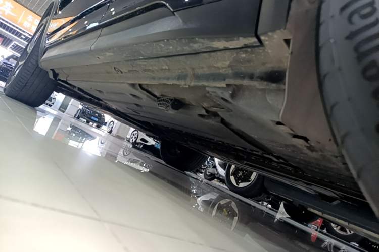 Used Lynk & Co 01 EM-P 2018 1.5T PHEV JingPro National Emission Standard V Left Side Sill