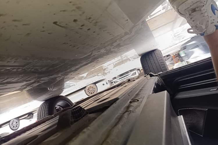 Used Lynk & Co 01 EM-P 2018 1.5T PHEV JingPro National Emission Standard V Left Side Sill