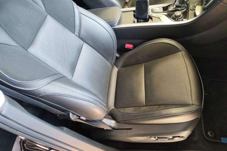 Used Lynk & Co 01 EM-P 2018 1.5T PHEV JingPro National Emission Standard V Right Front Seat
