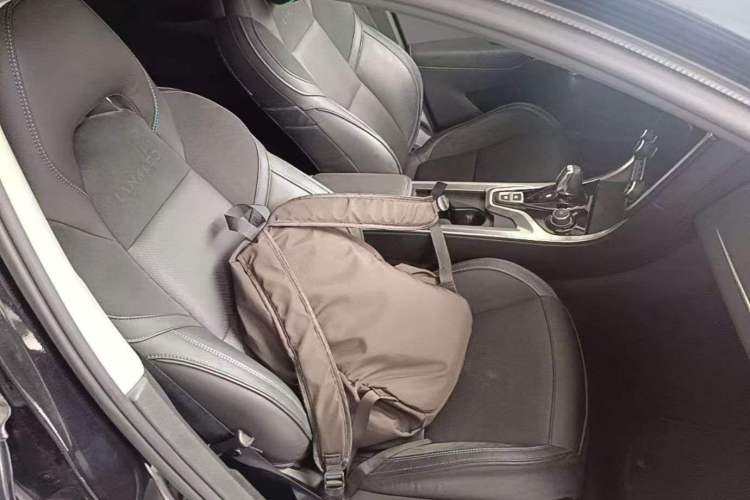 Used Lynk & Co 01 EM-P 2018 1.5T PHEV JingPro National Emission Standard V Right Front Seat