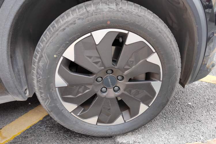Used Lynk & Co 01 EM-P 2018 1.5T PHEV Jing Guo V Right Front Wheel Hub