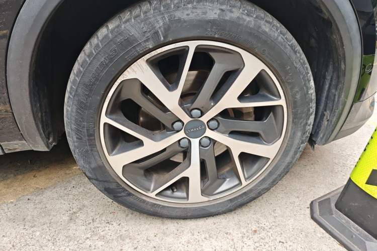 Used Lynk & Co 01 EM-P 2018 1.5T PHEV JingPro National Emission Standard V Right Front Wheel Hub