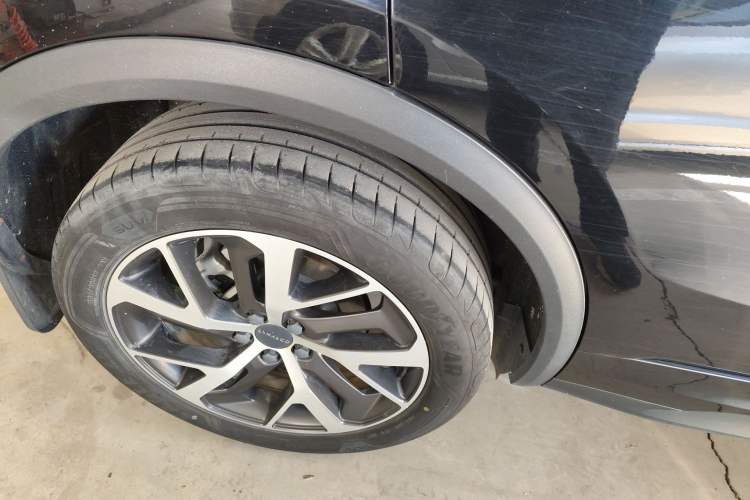 Used Lynk & Co 01 EM-P 2018 1.5T PHEV JingPro National Emission Standard V Right Rear Wheel Hub