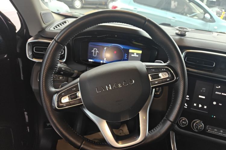 Used Lynk & Co 01 EM-P 2018 1.5T PHEV JingPro National Emission Standard V Steering Wheel