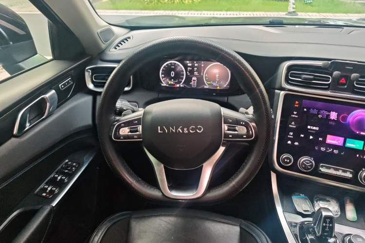 Used Lynk & Co 01 EM-P 2018 1.5T PHEV JingPro National Emission Standard V Steering Wheel