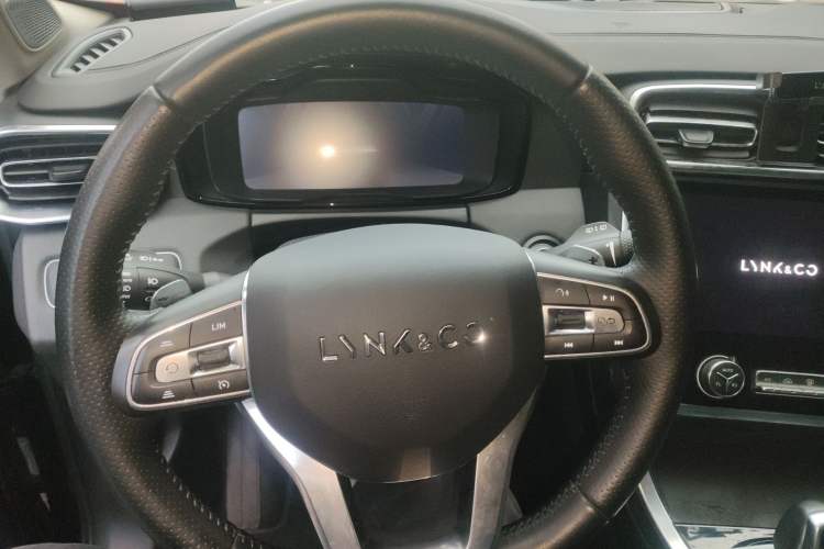 Used Lynk & Co 01 EM-P 2018 1.5T PHEV JingPro National Emission Standard V Steering Wheel