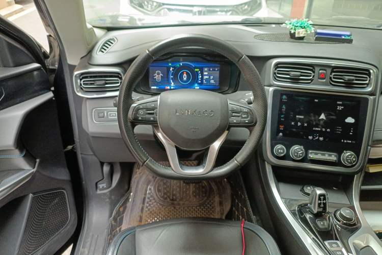 Used Lynk & Co 01 EM-P 2018 1.5T PHEV Jing Guo V Steering Wheel