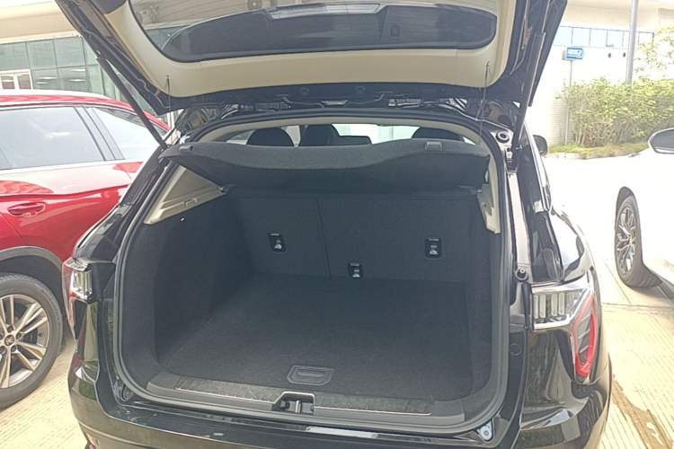 Used Lynk & Co 01 EM-P 2018 1.5T PHEV Jing Guo V Trunk