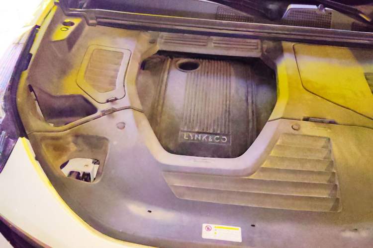 Used Lynk & Co 01 EM-P 2018 1.5T PHEV JingPro National Emission Standard V Engine Bay Right