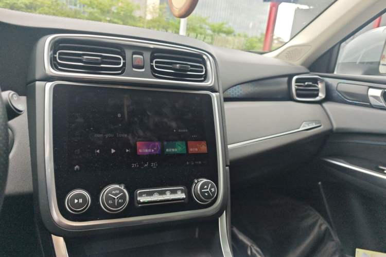 Used Lynk & Co 01 EM-P 2018 1.5T PHEV Jing Guo V Audio And AC Panel