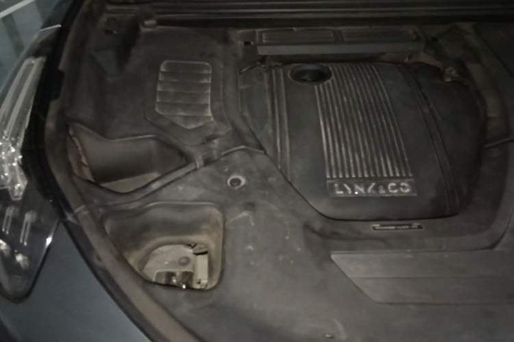 Used Lynk & Co 01 EM-P 2018 1.5T PHEV JingPro National Emission Standard V Engine Bay Right