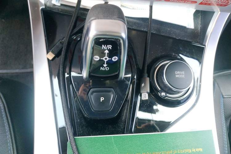 Used Lynk & Co 01 EM-P 2018 1.5T PHEV JingPro National Emission Standard V Gear Lever