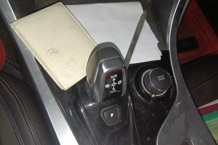 Used Lynk & Co 01 EM-P 2018 1.5T PHEV JingPro National Emission Standard V Gear Lever
