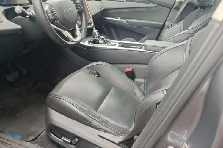 Used Lynk & Co 01 EM-P 2018 1.5T PHEV Jing Guo V Left Front Seat