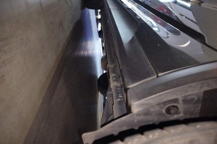 Used Lynk & Co 01 EM-P 2018 1.5T PHEV Jing Guo V Left Side Sill
