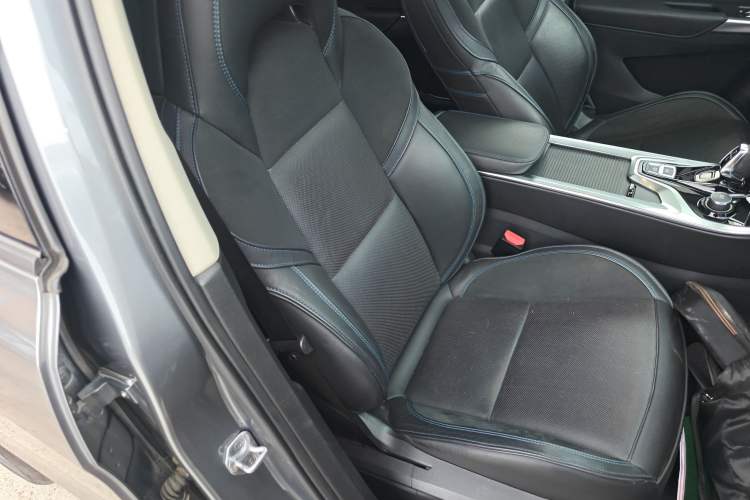 Used Lynk & Co 01 EM-P 2018 1.5T PHEV JingPro National Emission Standard V Right Front Seat