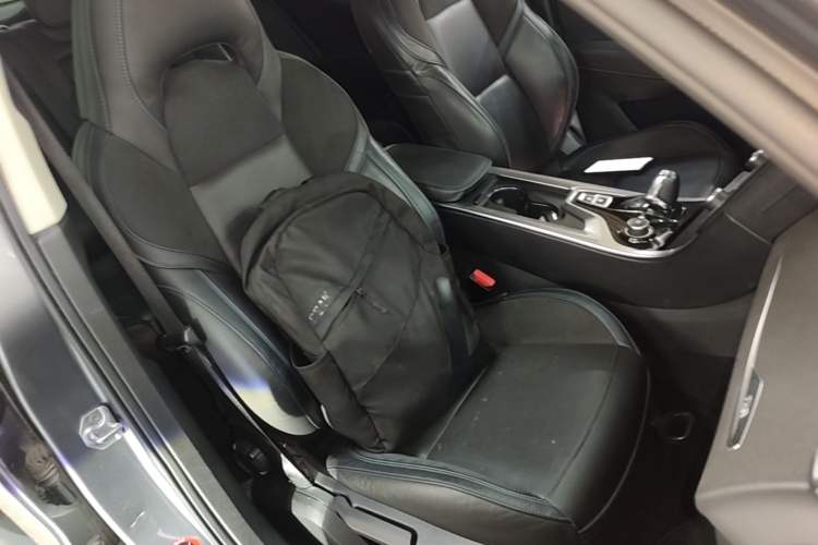 Used Lynk & Co 01 EM-P 2018 1.5T PHEV Jing Guo V Right Front Seat