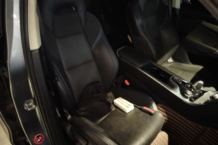 Used Lynk & Co 01 EM-P 2018 1.5T PHEV Jing Guo V Right Front Seat