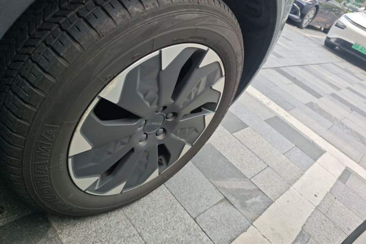 Used Lynk & Co 01 EM-P 2018 1.5T PHEV Jing Guo V Right Front Wheel Hub