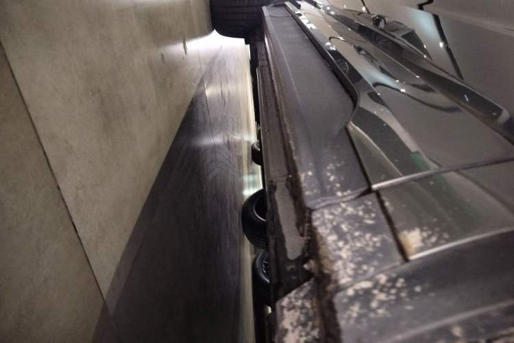 Used Lynk & Co 01 EM-P 2018 1.5T PHEV Jing Guo V Right Side Sill